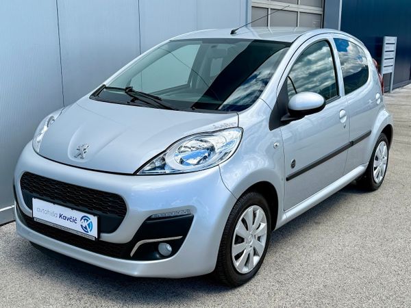 Predogledna slika - Peugeot 107 URBAN MOVE 1.0 - SLO