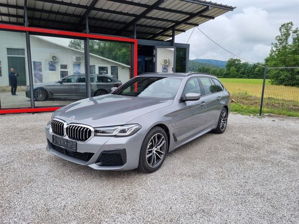 Predogledna slika - BMW 530d xDrive Touring