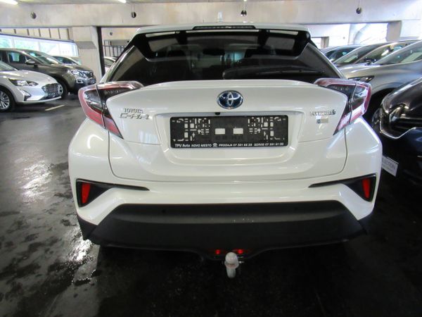 Predogledna slika - Toyota C-HR Hybrid 1,8 VVT-i C-HIC Avt.