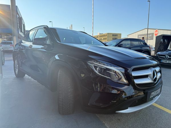 Predogledna slika - Mercedes-Benz GLA-Razred