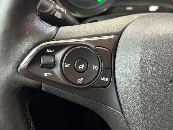 Predogledna slika - Opel Grandland X 1.2 TURBO INNOVATION + 5 LET JAMSTVA