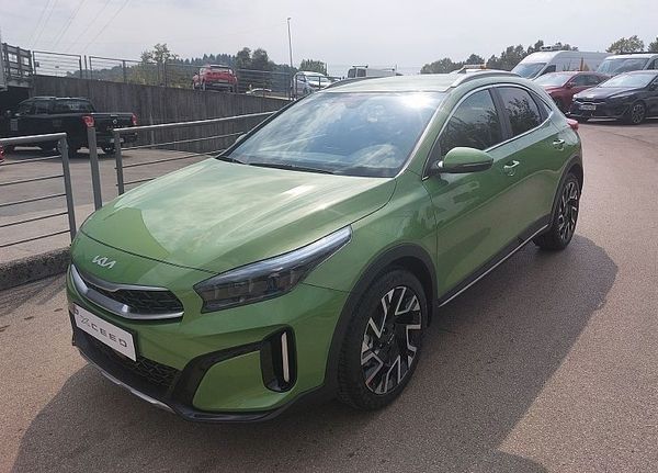 Predogledna slika - KIA XCeed 1.6 T-GDi EX WAY ISG.7DCT 110 kW+ZIMSKE GUME