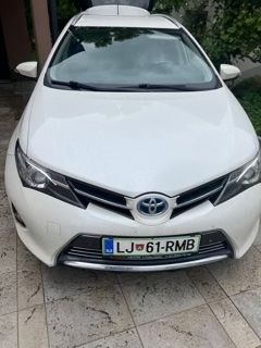 Predogledna slika - Toyota Auris TS Hybrid 1,8 VVT-i Sol Avt.