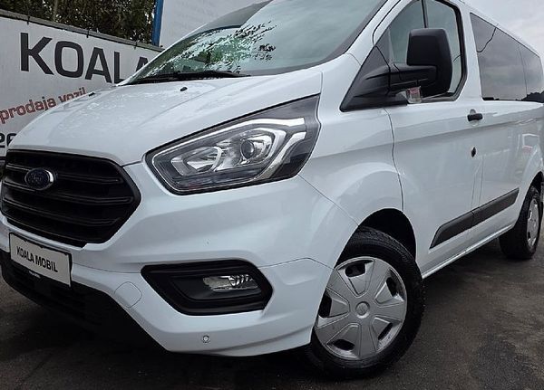 Predogledna slika - Ford Transit Custom 2.0 Tdci Trend Dvojna Klima. Kot nov