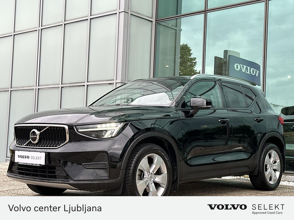Predogledna slika - Volvo XC40 B3  P  163hp Core AT FWD DCT