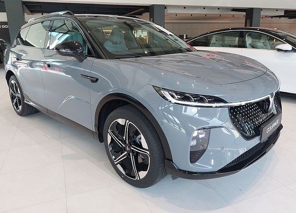 Predogledna slika - Voyah - COURAGE 4WD