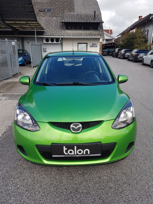Predogledna slika - Mazda Mazda2