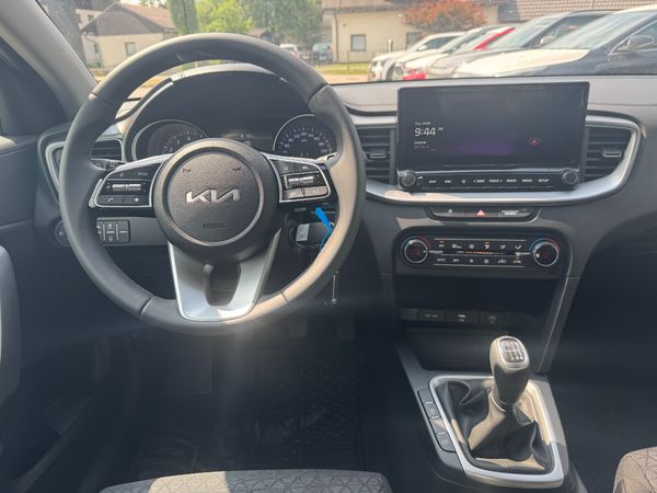 Predogledna slika - KIA Ceed SW