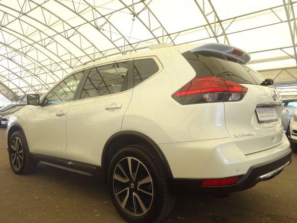 Predogledna slika - Nissan Qashqai 1.7 DCI TEKNA 4WD X-TRONIC CVT SLO 1.LAS KOT NOV
