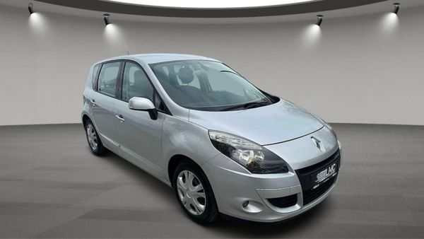 Predogledna slika - Renault Scénic