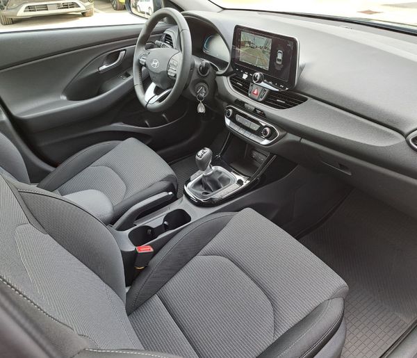 Predogledna slika - Hyundai I30 1.5 MPI 96 STYLE - TESTNO VOZILO -