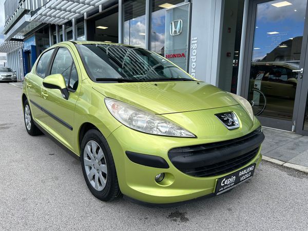 Predogledna slika - Peugeot 207 TRENDY 1.4 16V