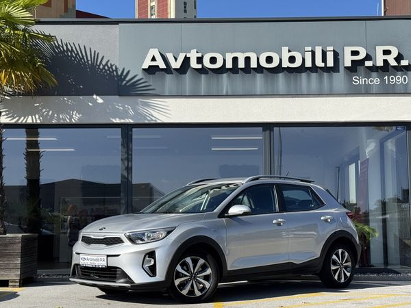 Predogledna slika - KIA Stonic 1.0 T-GDi 100KM LX Urban M T VLEČNA KLJUKA ODLIČNA