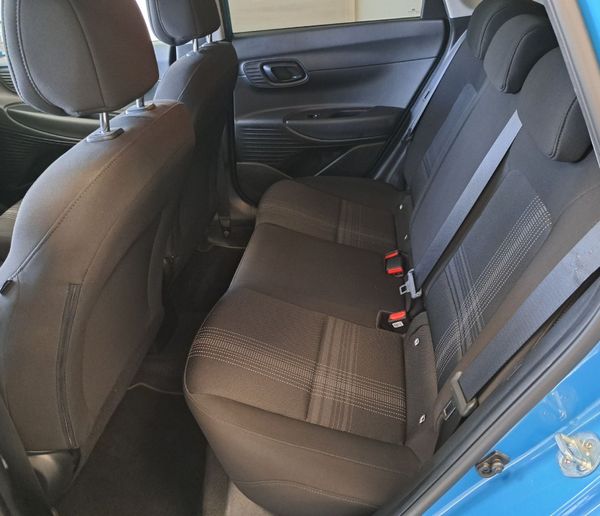 Predogledna slika - Hyundai I20 1.25 CVVT LIFE-1.lastnik-SLO-ODLIČEN-