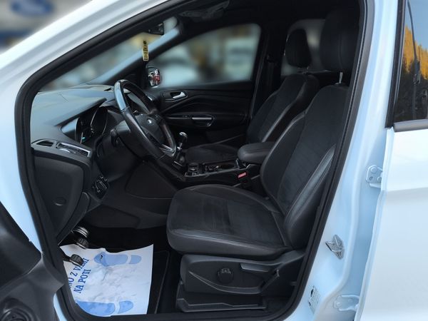 Predogledna slika - Ford Kuga ST-Line  2.0 TDCi 120PS-1.LASTNIK-PARK ASIST.