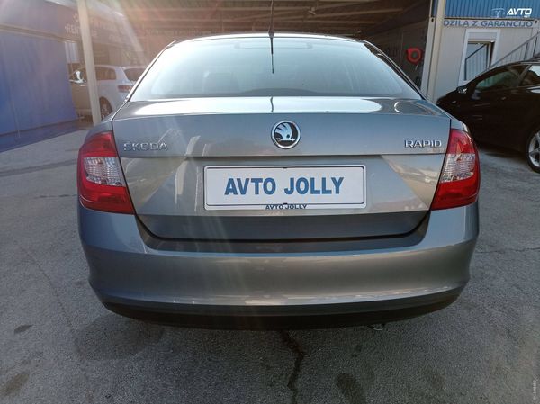 Predogledna slika - Škoda Rapid 1. 2  samo 111.000 km ...