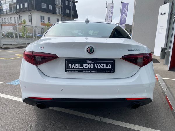 Predogledna slika - Alfa Romeo Giulia