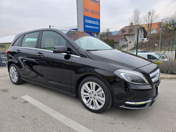 Predogledna slika - Mercedes-Benz B-Razred