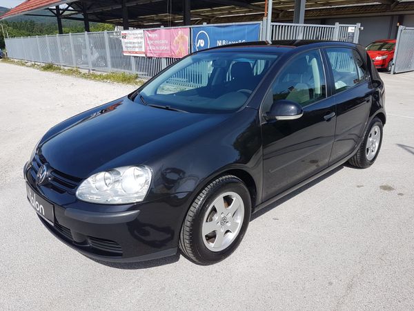 Predogledna slika - VW Golf Trendline 1,9 TDI