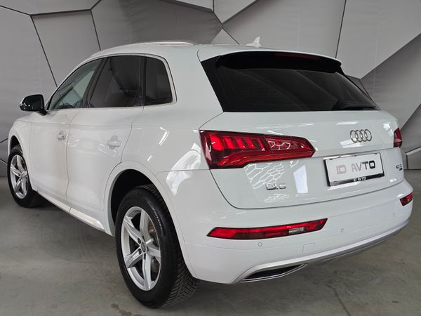 Predogledna slika - Audi Q5