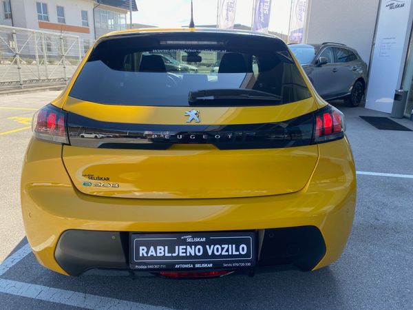 Predogledna slika - Peugeot 208 50KWH ACTIVE PACK 100KW - MOŽNOST EKO SUBVENCIJE