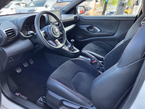 Predogledna slika - Toyota GR Yaris 1.6 TURBO GR-FOUR 4WD