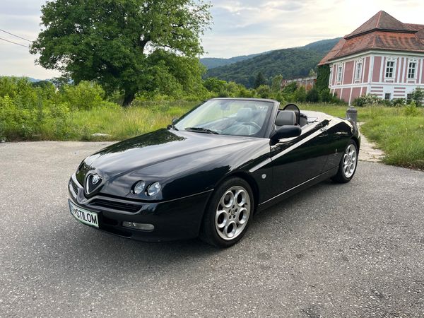 Predogledna slika - Alfa Romeo Spider 2,0 Twin Spark 16V