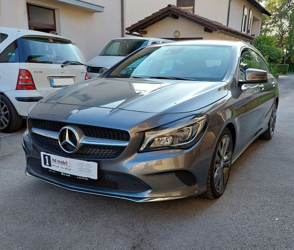 Predogledna slika - Mercedes-Benz CLA 200 d 4MATIC Shooting Brake Urban Avt.