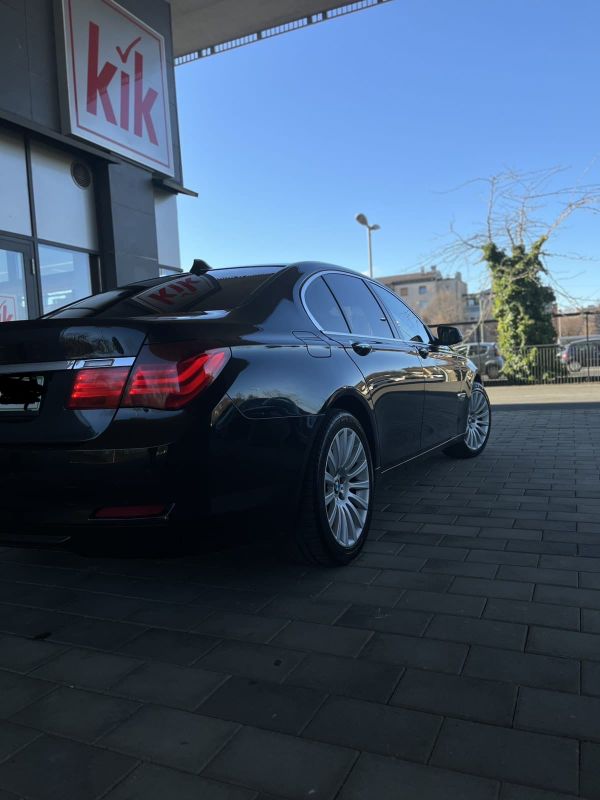 Predogledna slika - BMW 730d Avt.