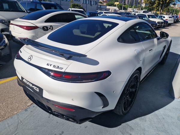 Predogledna slika - Mercedes-Benz AMG GT