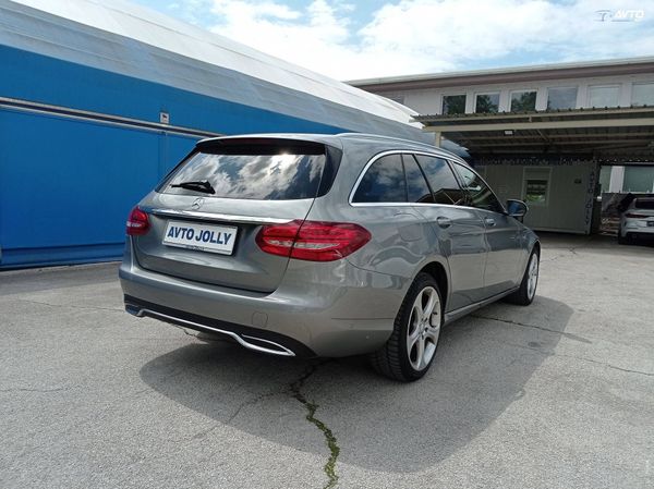 Predogledna slika - Mercedes-Benz C-Razred