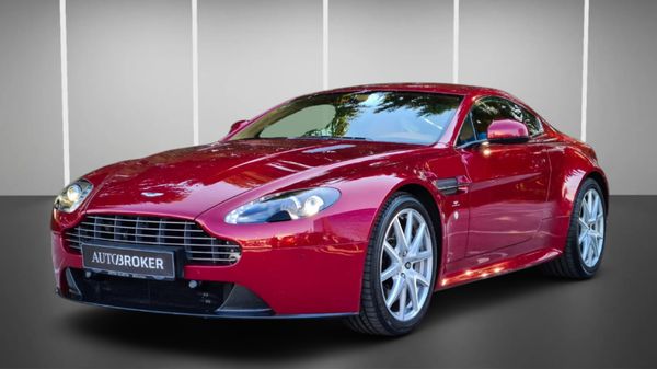 Predogledna slika - Aston Martin Vantage