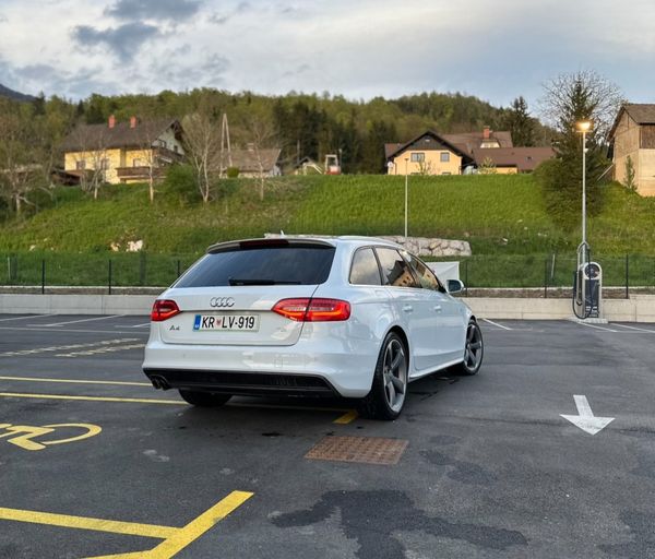 Predogledna slika - Audi A4 Avant 3xS-line 2.0 TDI