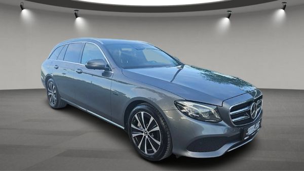 Predogledna slika - Mercedes-Benz E-Razred