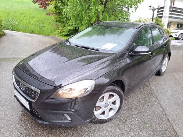 Predogledna slika - Volvo V40 Cross Country D2 Plus