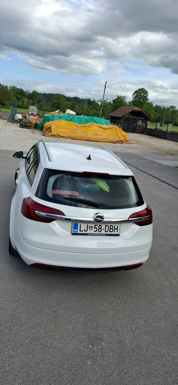 Predogledna slika - Opel Insignia 2,0 CDTI Avt.