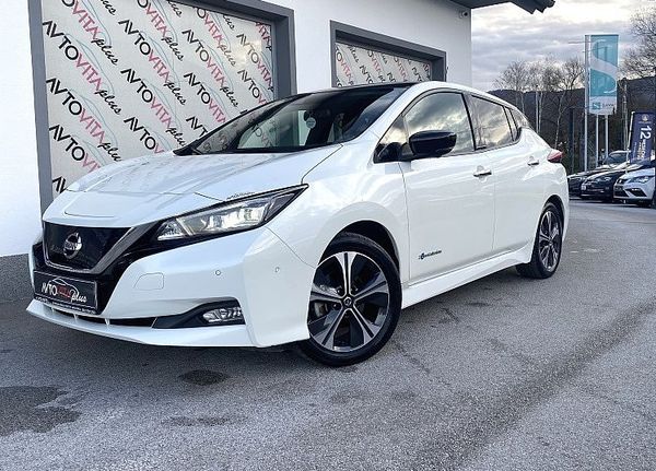 Predogledna slika - Nissan Tekna 40kW BOSE USNJE LED NAVI KAMERA