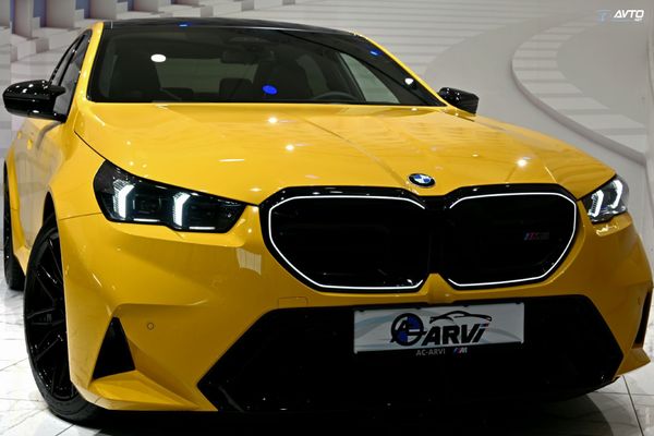 Predogledna slika - BMW M5 4,4 HYBRID AUT. 
