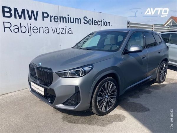 Predogledna slika - BMW iX1 xDrive30