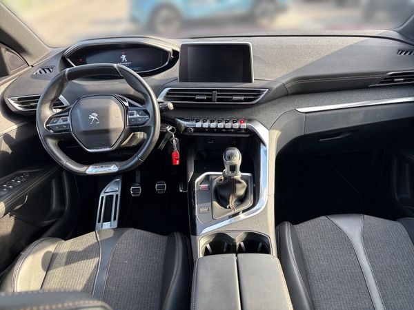 Predogledna slika - Peugeot 3008 1,2 PureTech 130 S&S GT Line
