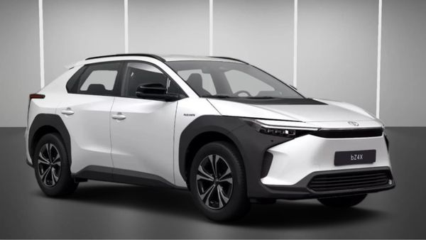 Predogledna slika - Toyota bZ4X