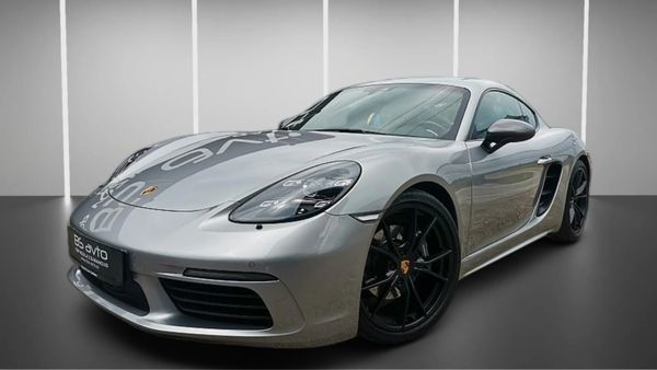 Predogledna slika - Porsche 718