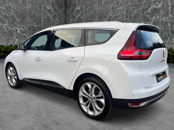 Predogledna slika - Renault Scénic