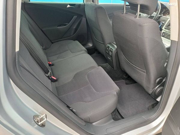Predogledna slika - VW Passat Variant