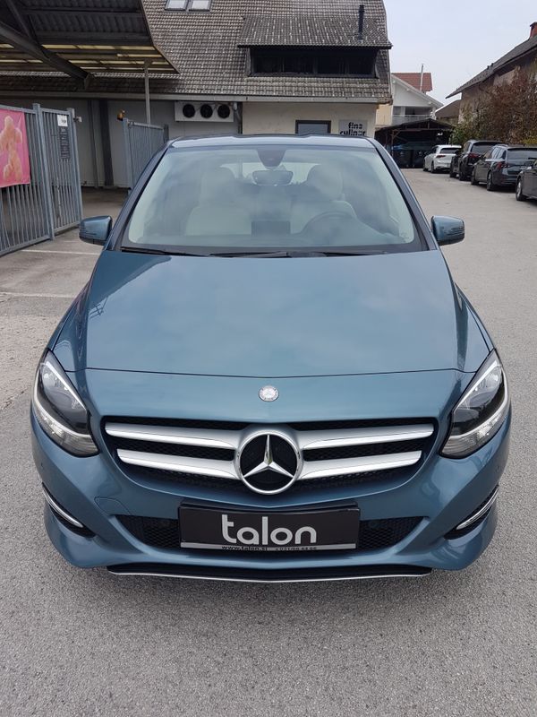 Predogledna slika - Mercedes-Benz B-Razred