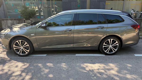 Predogledna slika - Opel Insignia Sports Tourer 2,0 CDTi Dynamic