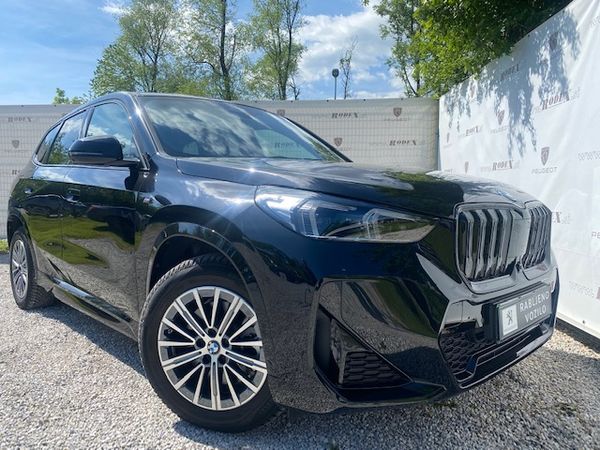 Predogledna slika - BMW BMW iX1 xDrive30 Msport.Innovation pack.HUD.360Kam.Pan