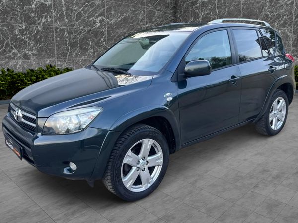 Predogledna slika - Toyota RAV4 2.2 D-4D 4WD X SLO D-CAT PDC PRIKLOP ALU18
