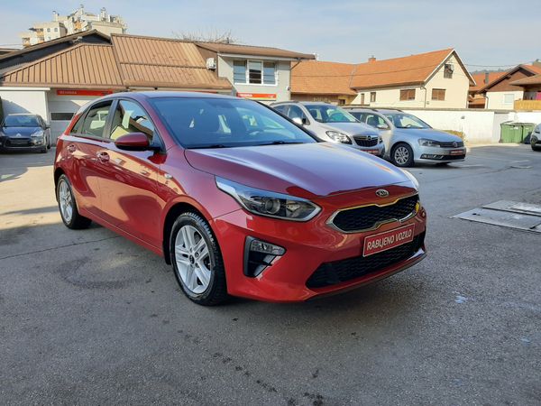 Predogledna slika - KIA CEED 1,0 T-GDI EX Champion ISG