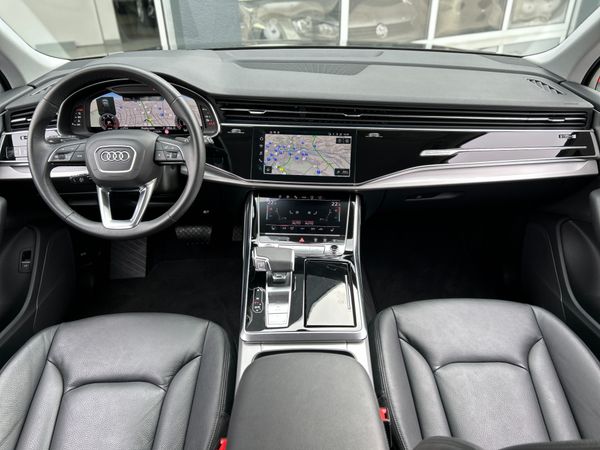 Predogledna slika - Audi Q7